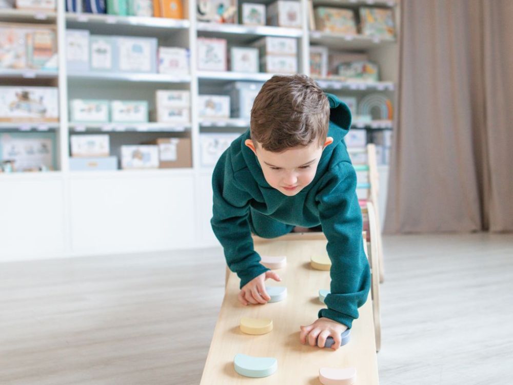 Balançoire Montessori en bois 5 en 1 avec plateau 2 en 1 - ensemble neuf (NEUF)