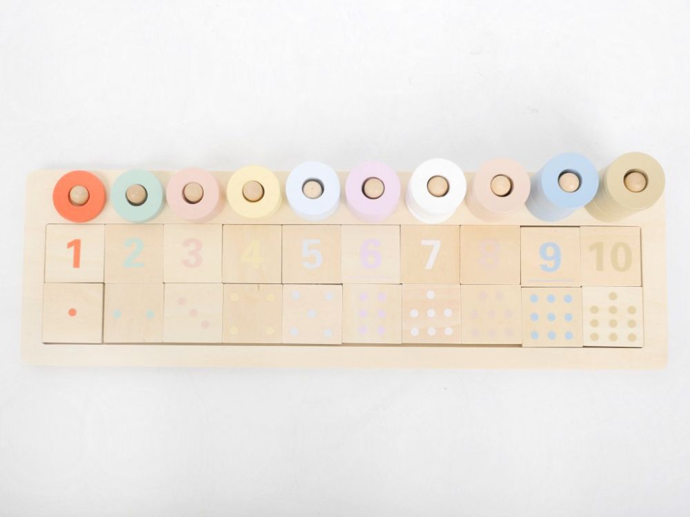 Houten Montessori telraam – educatief speelgoed met gekleurde ringen, stimuleert tellen, kleuren herkennen en motoriek, geschikt vanaf 2 jaar