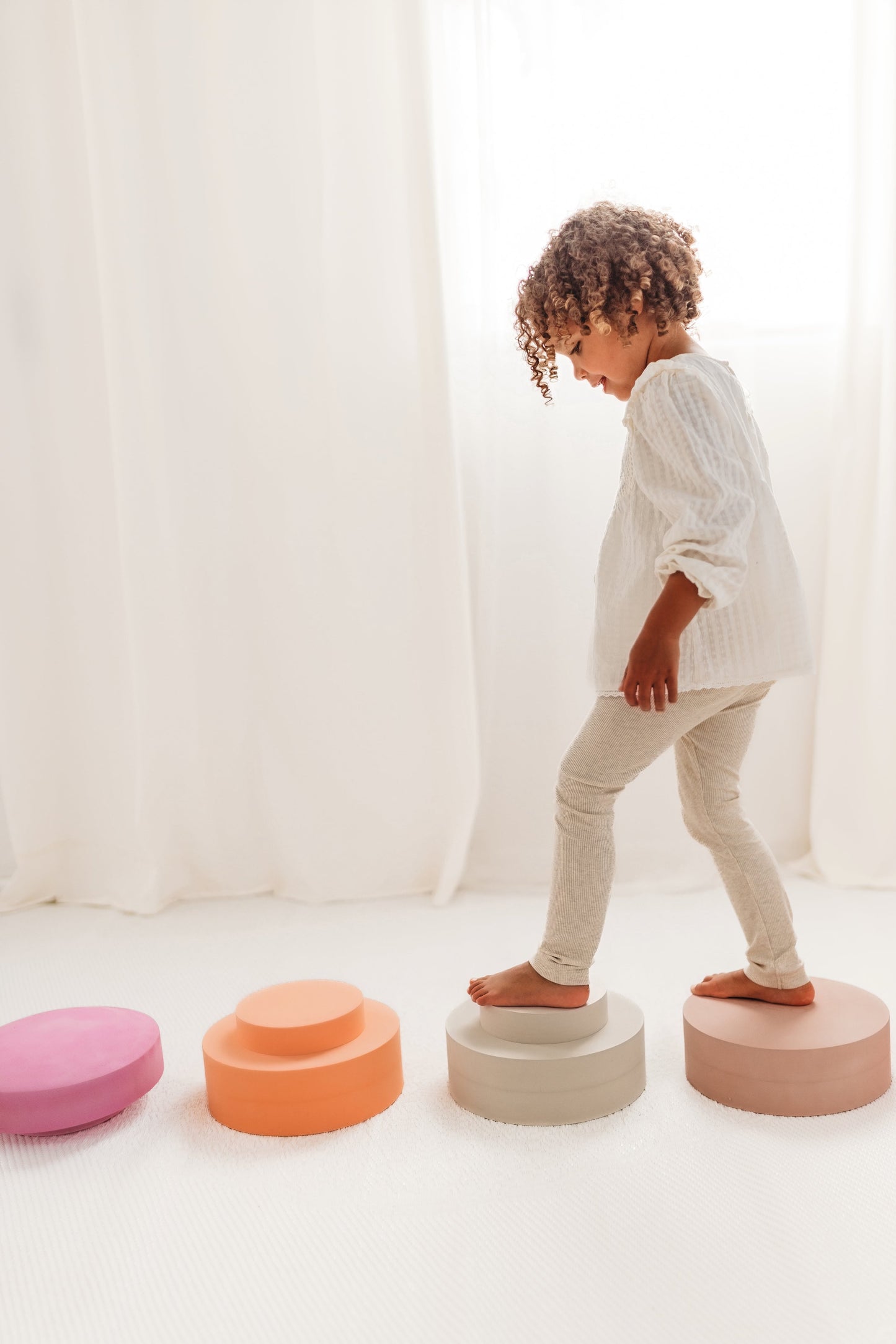 Rainbow Chair – Spelen, bouwen én gebruiken op jouw manier!
