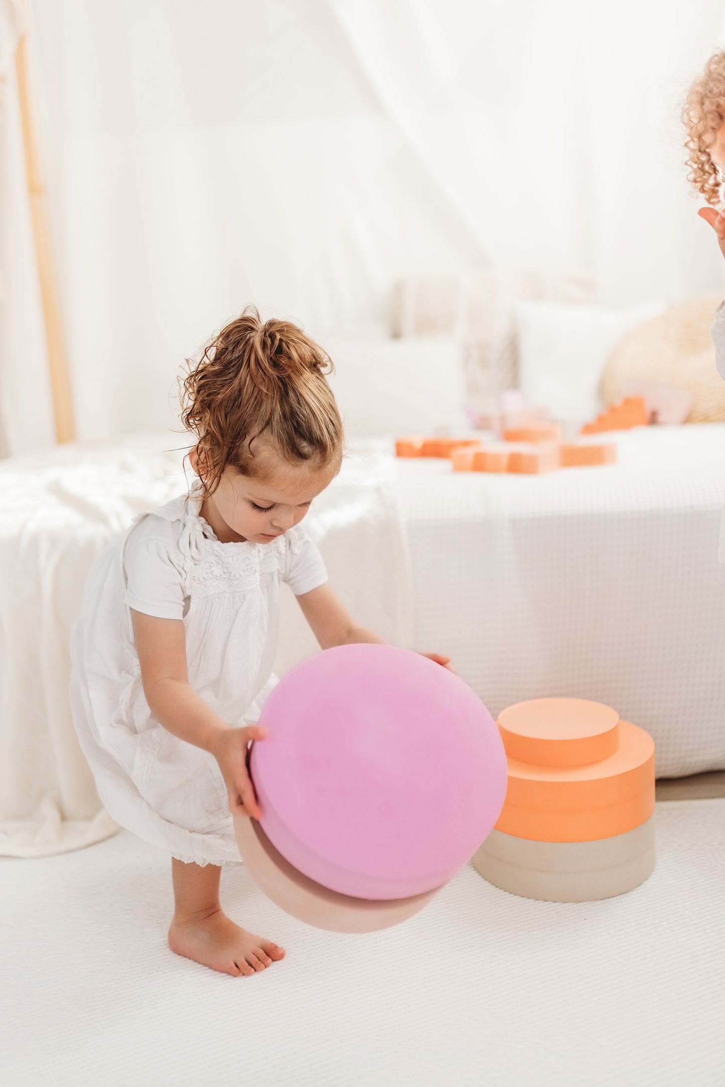 Rainbow Chair – Spelen, bouwen én gebruiken op jouw manier!