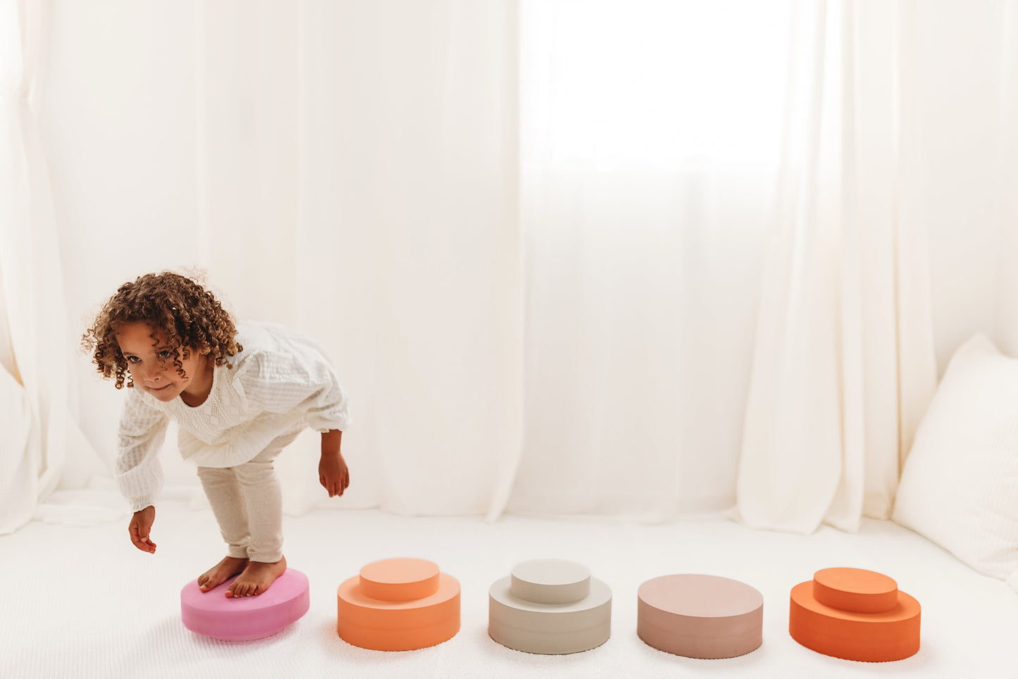 Rainbow Chair – Spelen, bouwen én gebruiken op jouw manier!