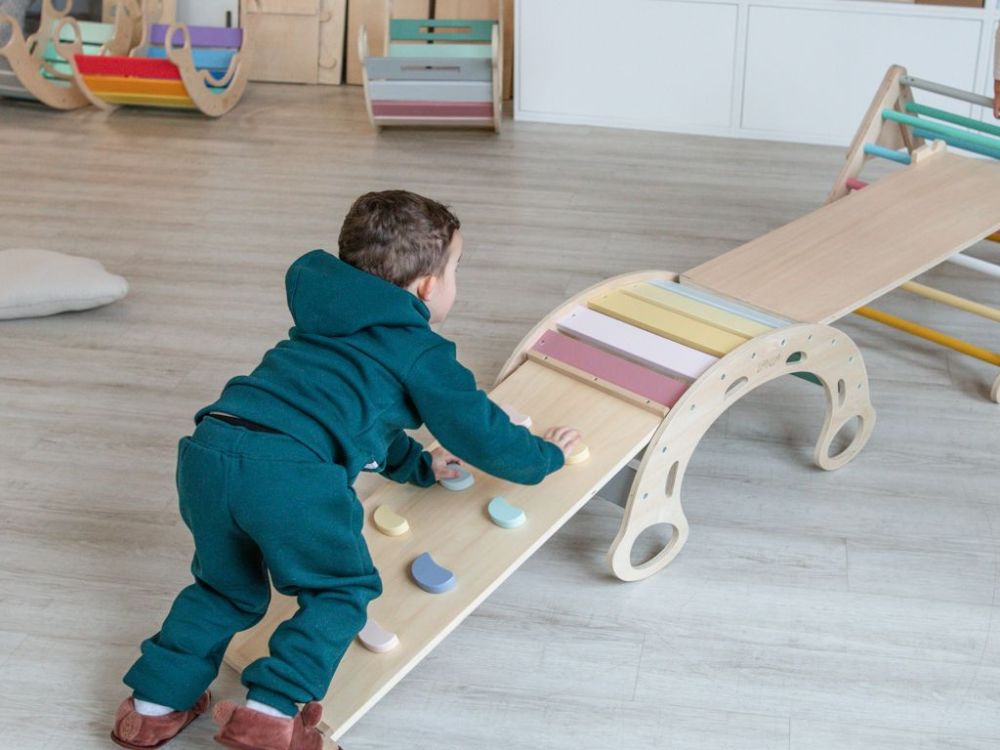 Balançoire Montessori en bois 5 en 1 avec plateau 2 en 1 - ensemble neuf (NEUF)