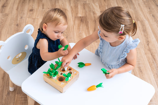 Houten Montessori puzzel met wortels en peterselie in verschillende groottes en kleuren – educatief speelgoed voor kinderen vanaf 2 jaar.