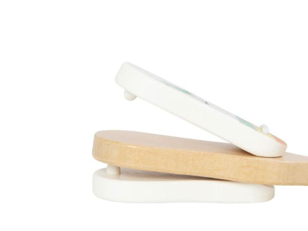 Houten muziekset voor kinderen in draagbare box – tamboerijn, castagnetten, xylophone en rumba-bal.