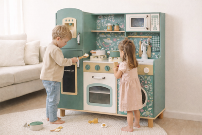 Houten kinderkeuken met licht en geluid – educatieve speelkeuken met accessoires in groen, bruin en wit, geschikt vanaf 3 jaar